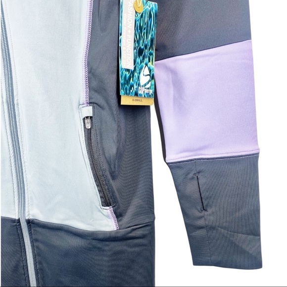 NWT SUPmerge Full Zip Hooded Long Sleeve Rash Guard, Size XS. - Picture 7 of 13